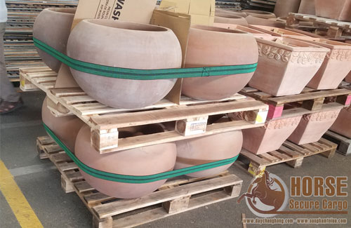 dây thun bản chằng pallet giúp chằng loại hàng hóa có hình dạng khác nhau dây thun bản chằng pallet giúp chằng loại hàng hóa có hình dạng khác nhau