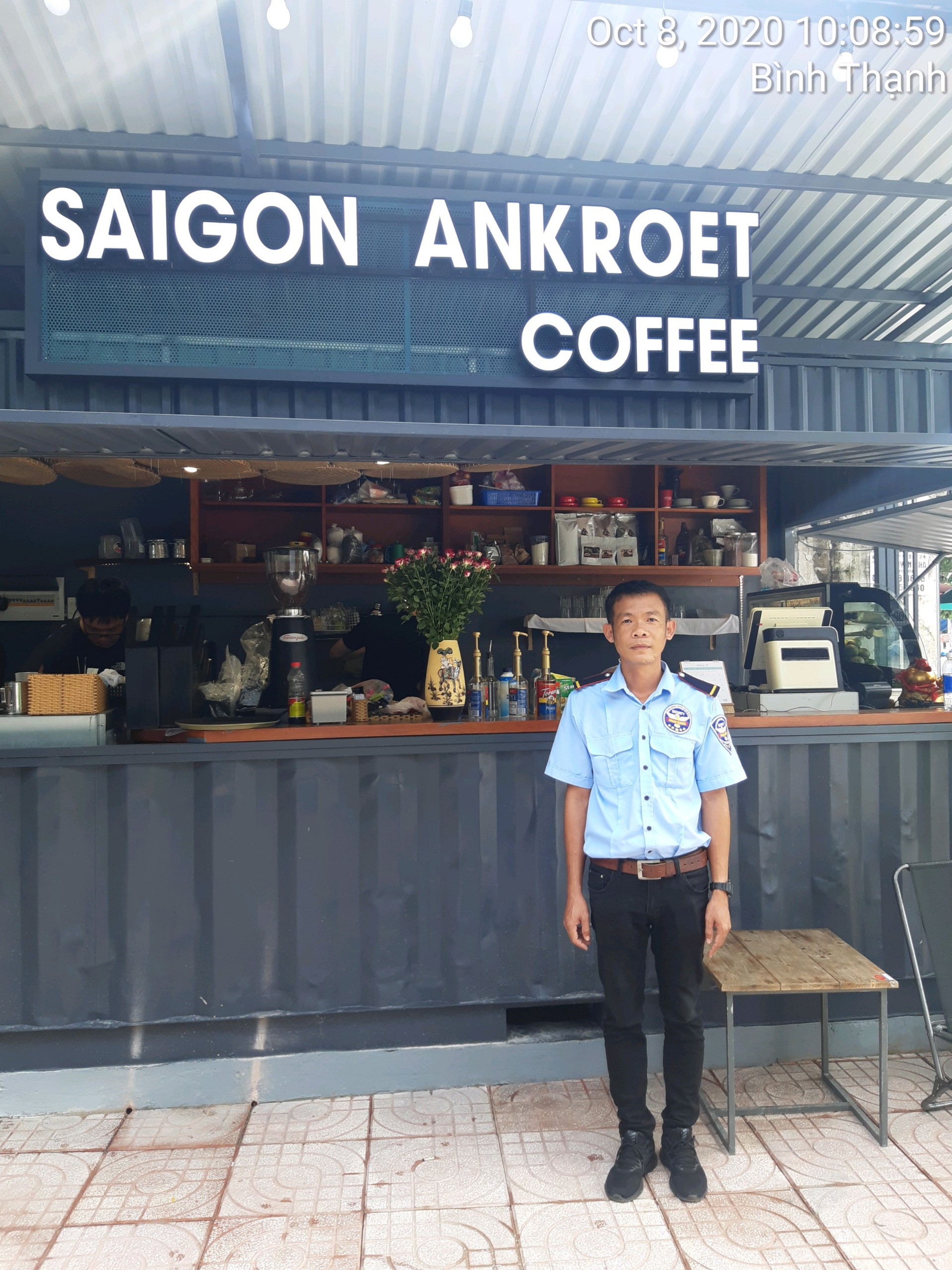 Báo giá bảo vệ giữ xe ca 6 giờ Ankroet Coffee