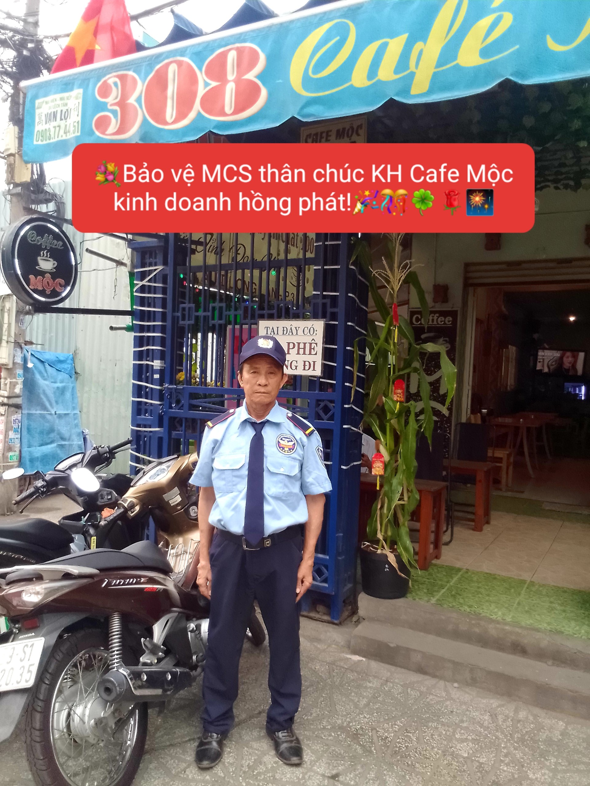 Bảo vệ giữ xe quán cà phê Mộc Bảo vệ giữ xe quán cà phê Mộc