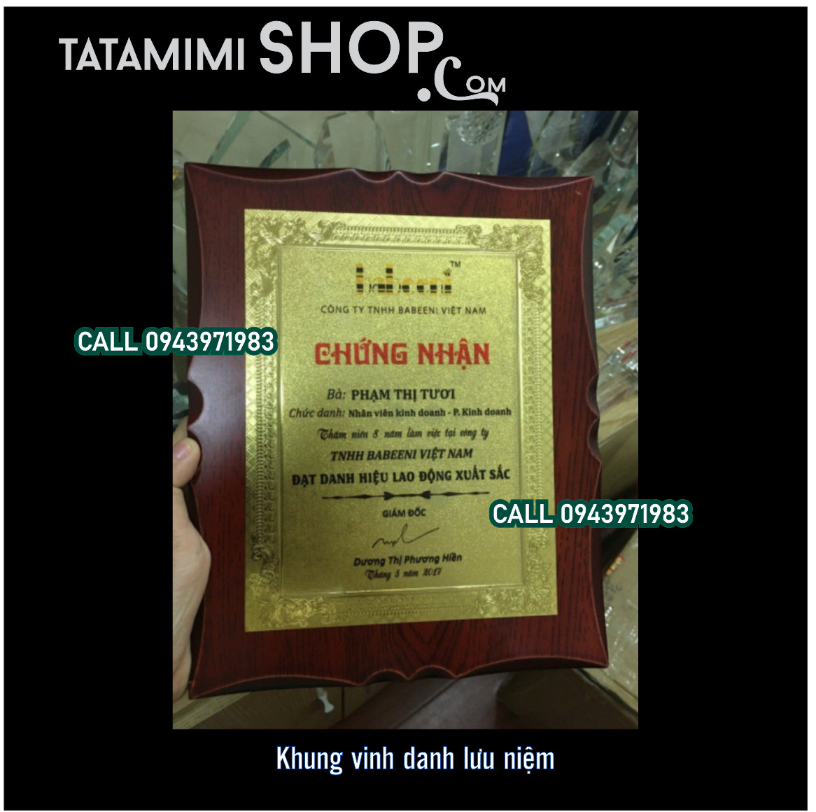 Bảng vinh danh có khổ ngang và đứng