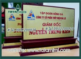 Bảng chức danh cho giám đốc