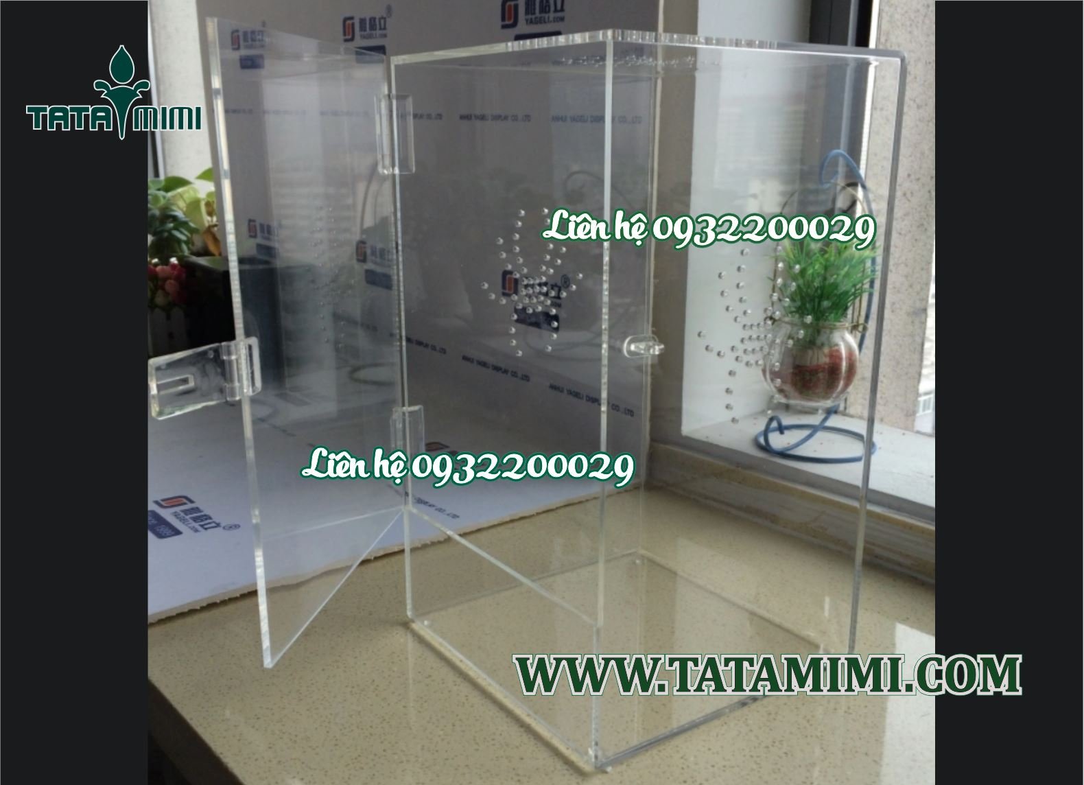 Hộp mica chụp trong có led- hộp để giày