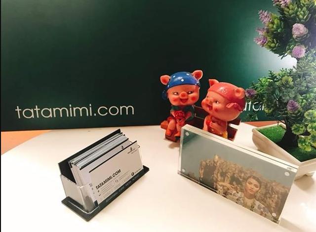 Kệ card làm theo yêu ô yêu cầu