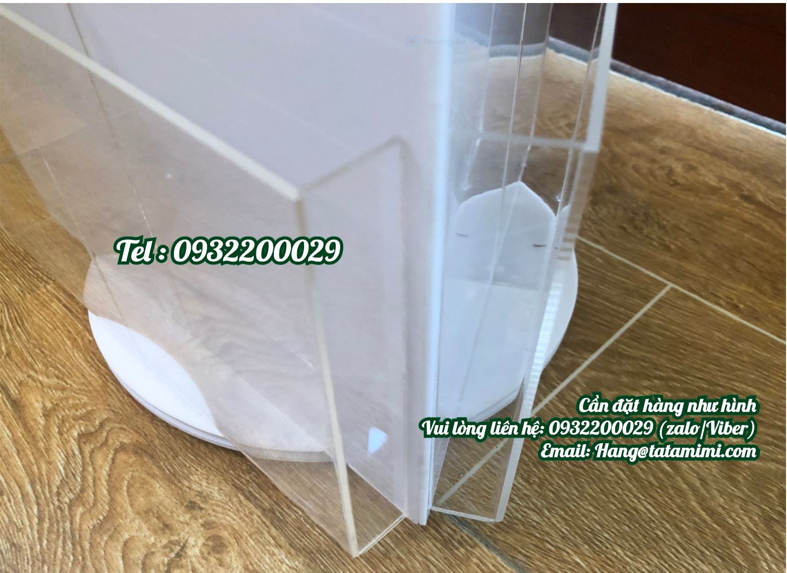 Kệ xoay để tờ rơi làm từ mica