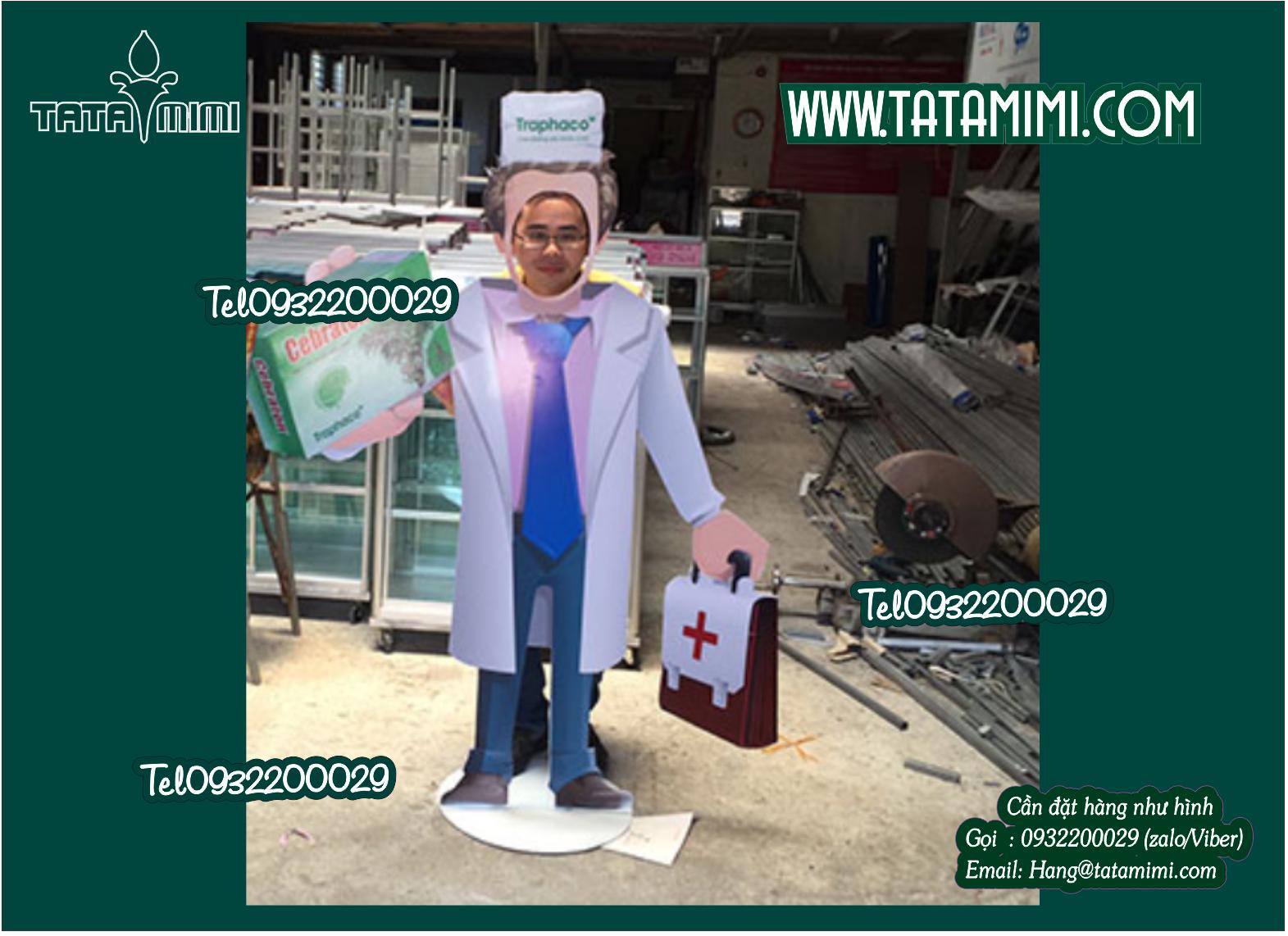 Standee hình người hình thú để quảng cáo sản phẩm