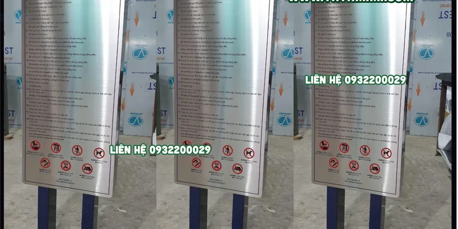 Bảng nội quy có chân sắt và mặt inox