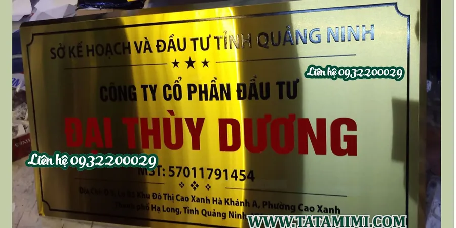 Quảng cáo logo công ty bằng inox đẹp