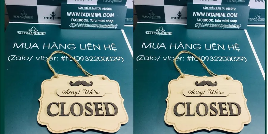 Biển open – mở cửa, biển close- đóng cửa