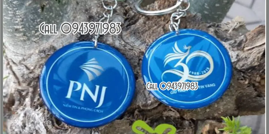 Móc khóa nhiều hình dáng để làm lưu niệm