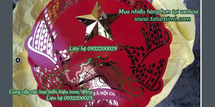 Làm quốc huy bằng đồng hay inox