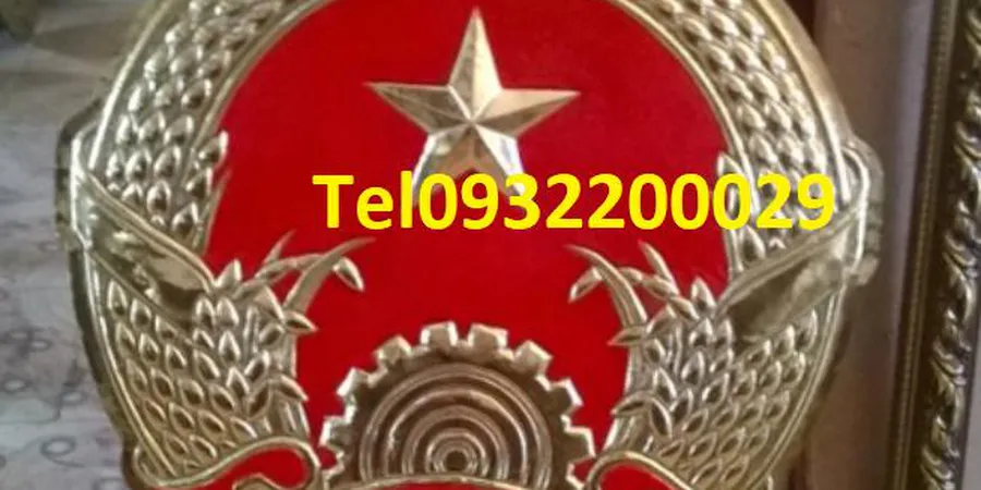 Làm quốc huy bằng inox