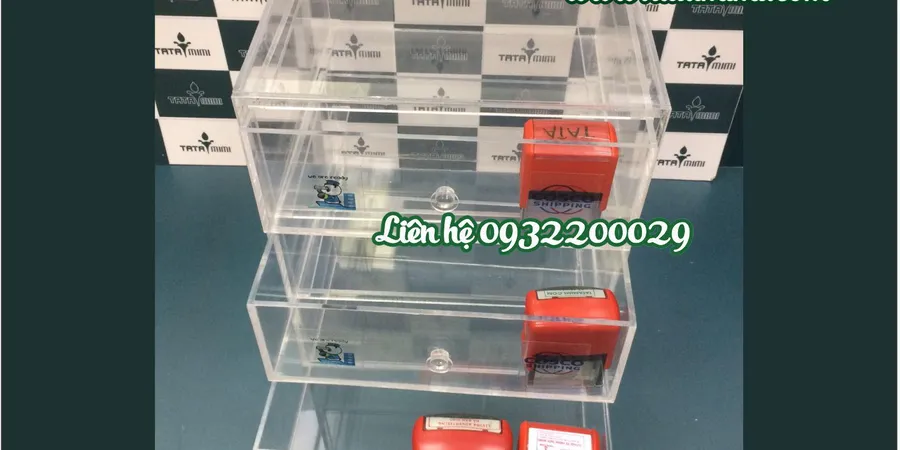 Hộp làm từ mica 5mm để đựng dấu của công ty