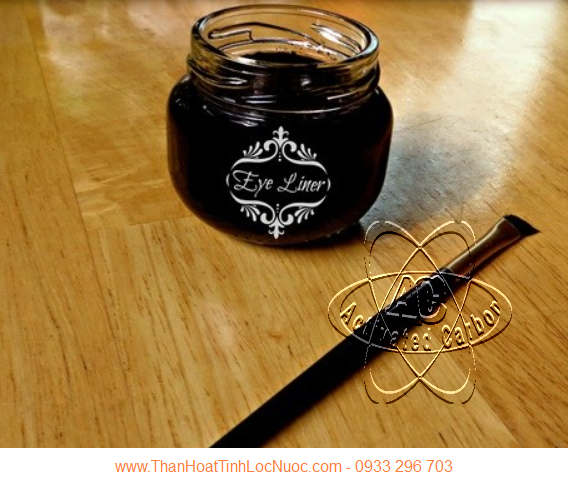 Gel kẻ mắt than hoạt tính an toàn Gel kẻ mắt than hoạt tính an toàn