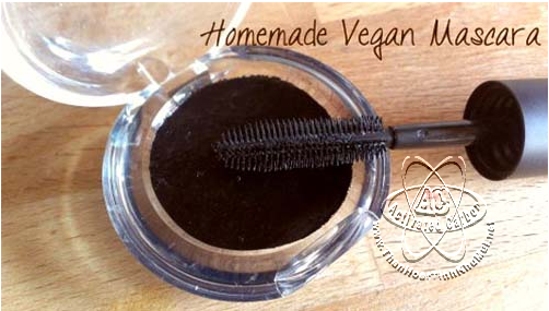 Mascara từ than hoạt tính an toàn cho sức khỏe Mascara từ than hoạt tính an toàn cho sức khỏe