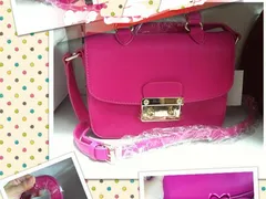 5 cách đặc trị mùi hôi của túi xách