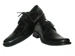 Mẹo khử mùi hôi giày da mới