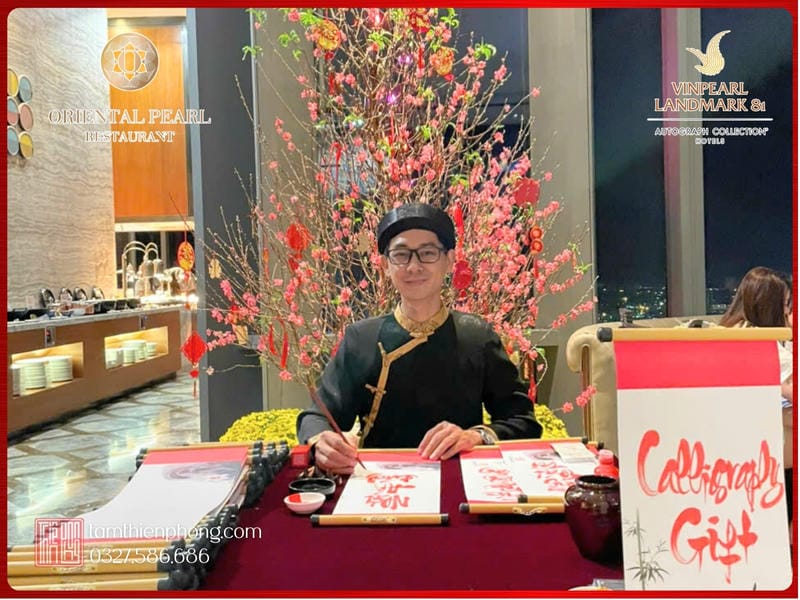 Dịch vụ cho thuê ông đồ tặng chữ thư pháp tại TpHCM Dịch vụ cho thuê ông đồ tặng chữ thư pháp tại TpHCM