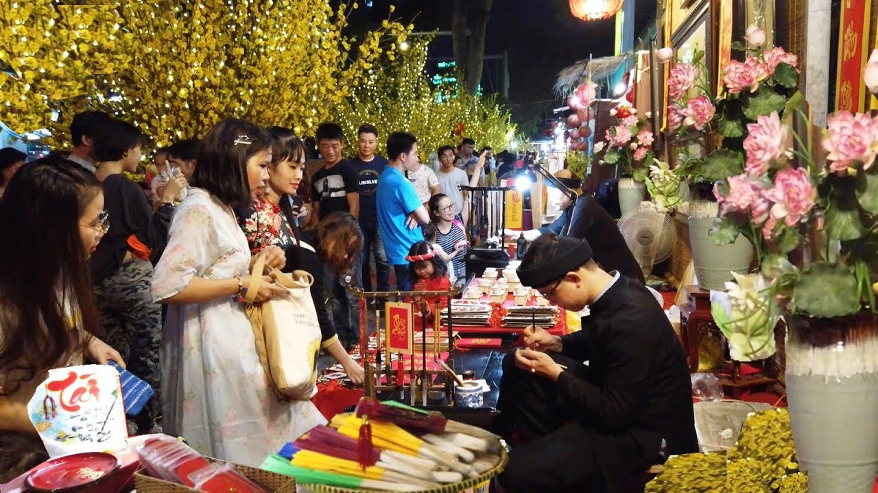 Phố ông đồ Nhà văn hóa thanh niên TpHCM Phố ông đồ Nhà văn hóa thanh niên TpHCM