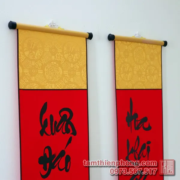Câu đối Tết 02 - Giấy nhung bo lụa - 20x107cm