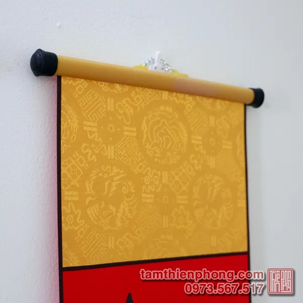 Câu đối Tết 02 - Giấy nhung bo lụa - 20x107cm