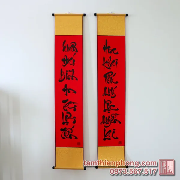 Câu đối Tết 02 - Giấy nhung bo lụa - 20x107cm