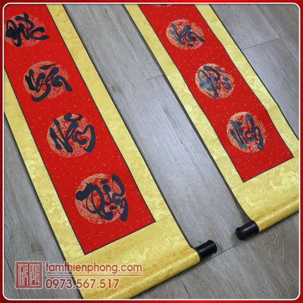 Liễn treo Câu đối Tết 01 - Vải gấm - 25x130cm