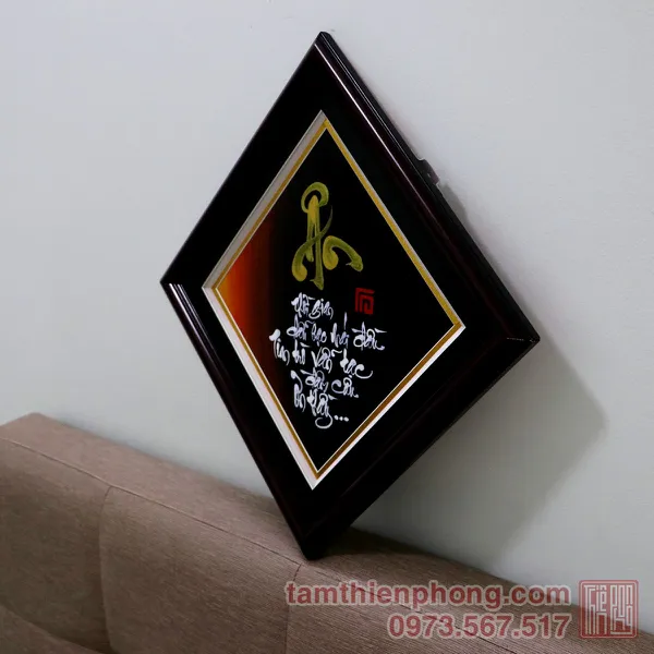 Thư pháp chữ Ân - 45x45cm
