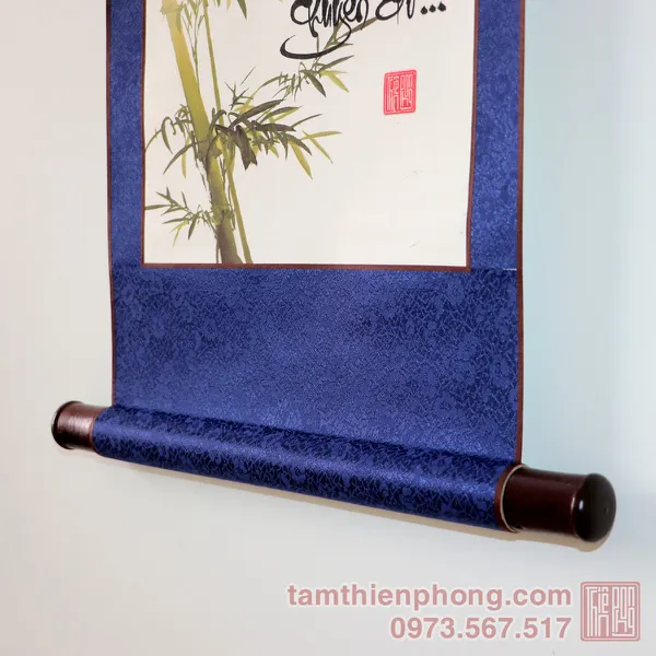 Thư pháp chữ Tri Ân - Liễn bo lụa - 30 x 80cm (Màu ngẫu nhiên)