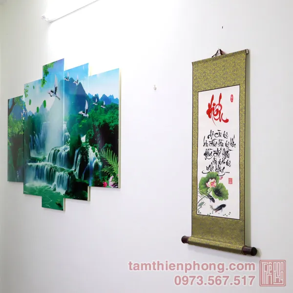 Thư pháp chữ Hiếu - Liễn bo lụa - 30 x 80cm (Màu ngẫu nhiên)