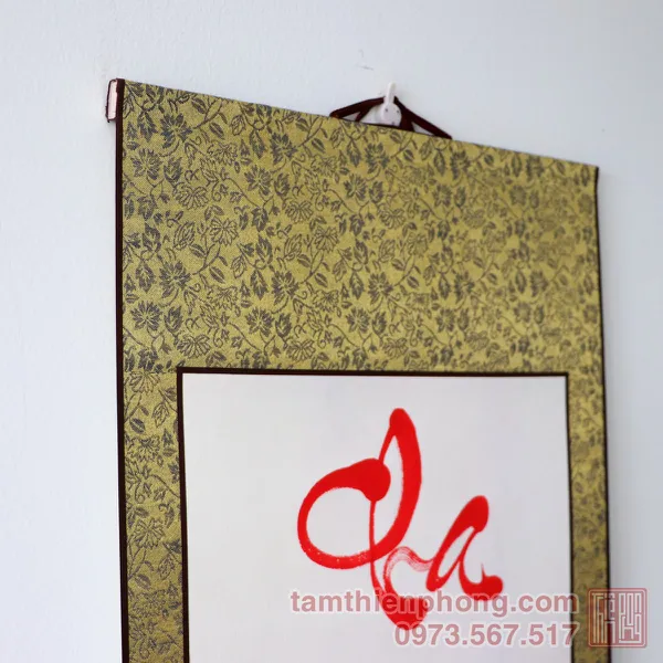 Thư pháp chữ Cha - Liễn bo lụa - 30 x 80cm (Màu ngẫu nhiên)