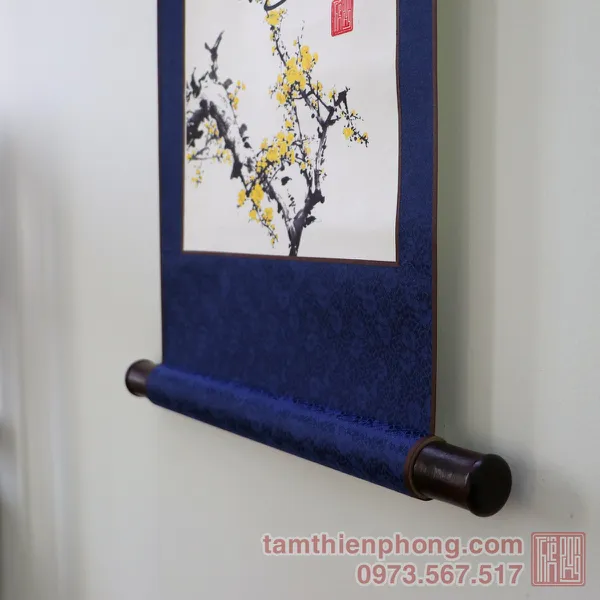 Thư pháp chữ Xuân - Liễn bo lụa - 30 x 80cm (Màu ngẫu nhiên)