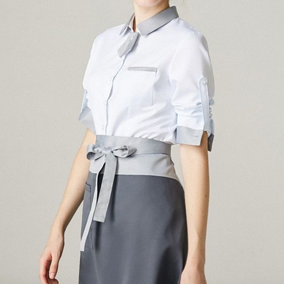 Mẫu đồng phục áo thun tươi tẻ, đơn giản vừa tạo sự gần gũi với khách hàng vừa không bị mất đi sự lịch sự. Mẫu đồng phục áo thun tươi tẻ, đơn giản vừa tạo sự gần gũi với khách hàng vừa không bị mất đi sự lịch sự.