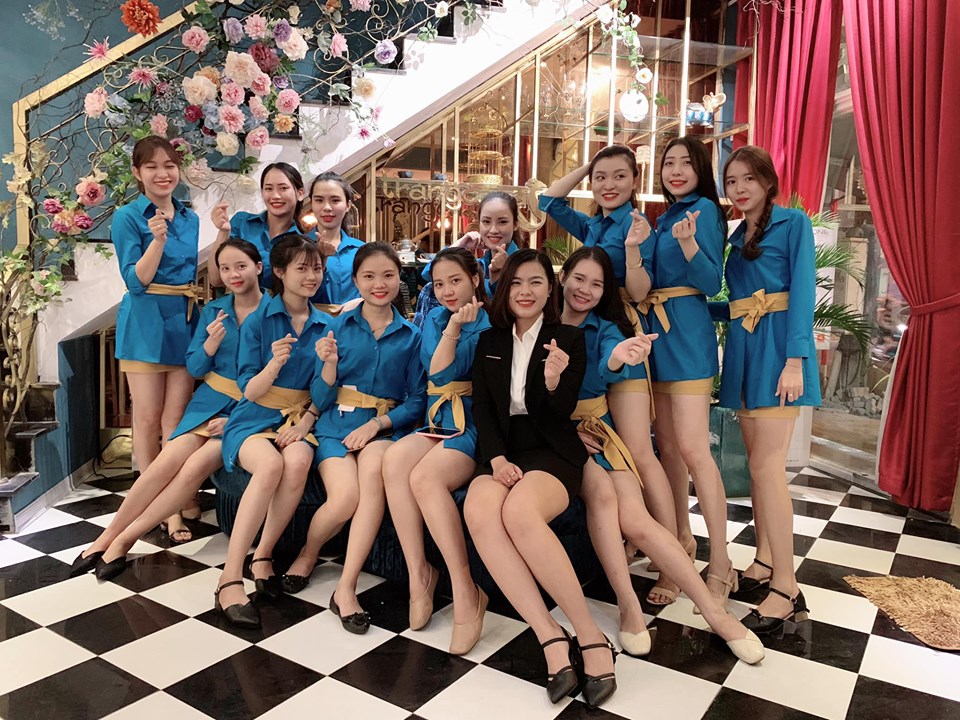 Tham khảo ý kiến của nhân viên để có thêm được những ý tưởng hay ho. Tham khảo ý kiến của nhân viên để có thêm được những ý tưởng hay ho.