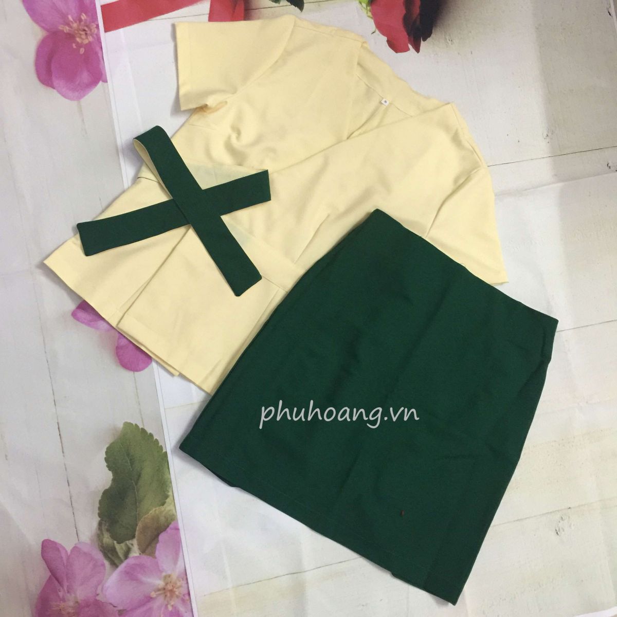 Phú Hoàng - chuyên cung cấp đồng phục may sẵn chất lượng Phú Hoàng - chuyên cung cấp đồng phục may sẵn chất lượng