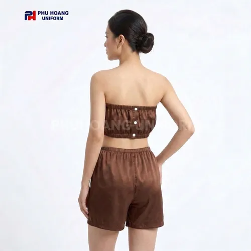 BỘ QUẦN ÁO QUÂY SPA NÚT BẤM MÀU NÂU