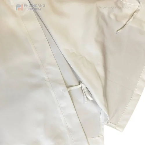 ÁO BẾP NHẬT COTTON TRẮNG MAY SẴN SB014