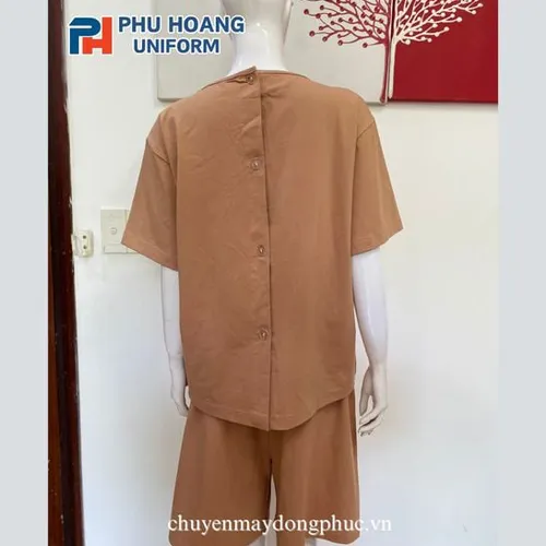 SET QUẦN ÁO SPA NÚT SAU LƯNG MÀU NÂU