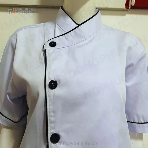 ÁO BẾP TRẮNG 1 HÀNG CÚC SB007 (MAY SẴN)