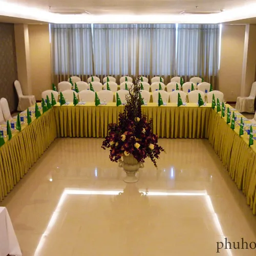 KHĂN TRẢI BÀN PH008