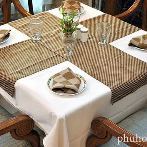 KHĂN TRẢI BÀN PH011