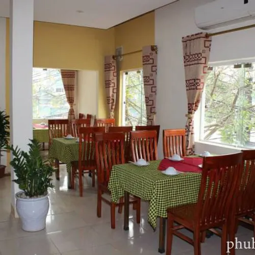 KHĂN TRẢI BÀN PH012