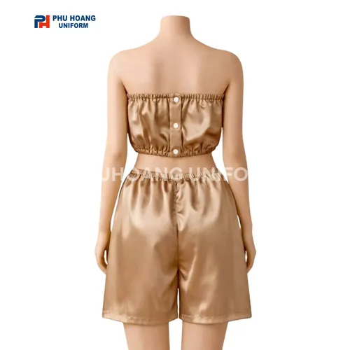 BỘ QUẦN ÁO QUÂY SPA NÚT BẤM MÀU VÀNG ĐỒNG