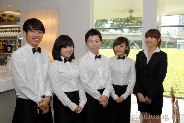 bi-quyet-bao-quan-va-cach-xu-ly-dong-phuc-phuc-vu-khach-san-hay bi-quyet-bao-quan-va-cach-xu-ly-dong-phuc-phuc-vu-khach-san-hay-1.jpg (113 KB)