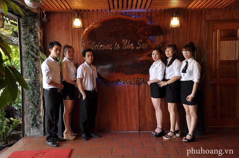 cong-ty-may-dong-phuc-nha-hang-dep-va-tot-nhat-hien-nay cong-ty-may-dong-phuc-nha-hang-dep-va-tot-nhat-hien-nay-2.jpg (202 KB)