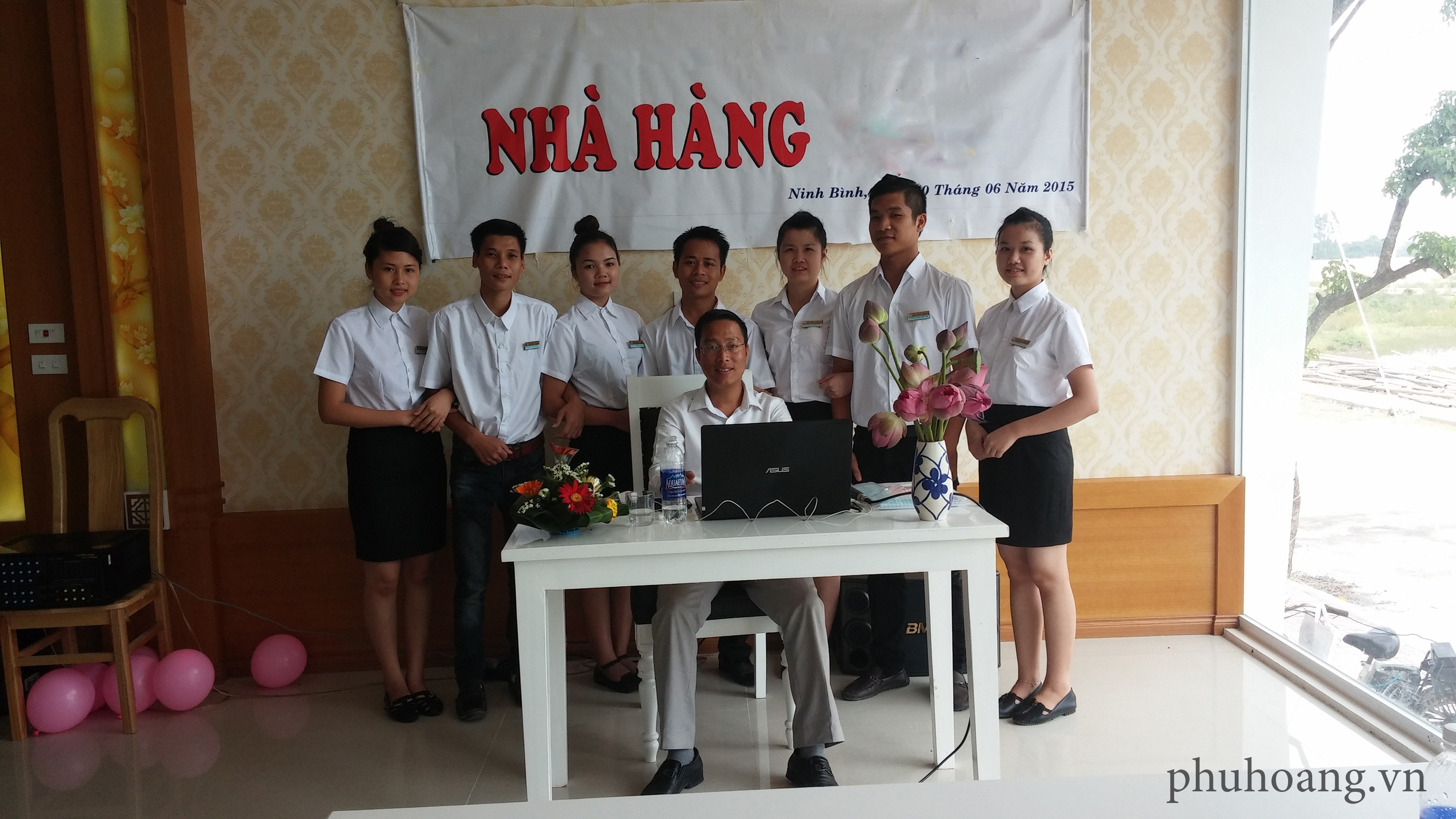 tim-kiem-dia-chi-in-va-may-dong-phuc-nha-hang-gia-re tim-kiem-dia-chi-in-va-may-dong-phuc-nha-hang-gia-re-2.jpg (927 KB)