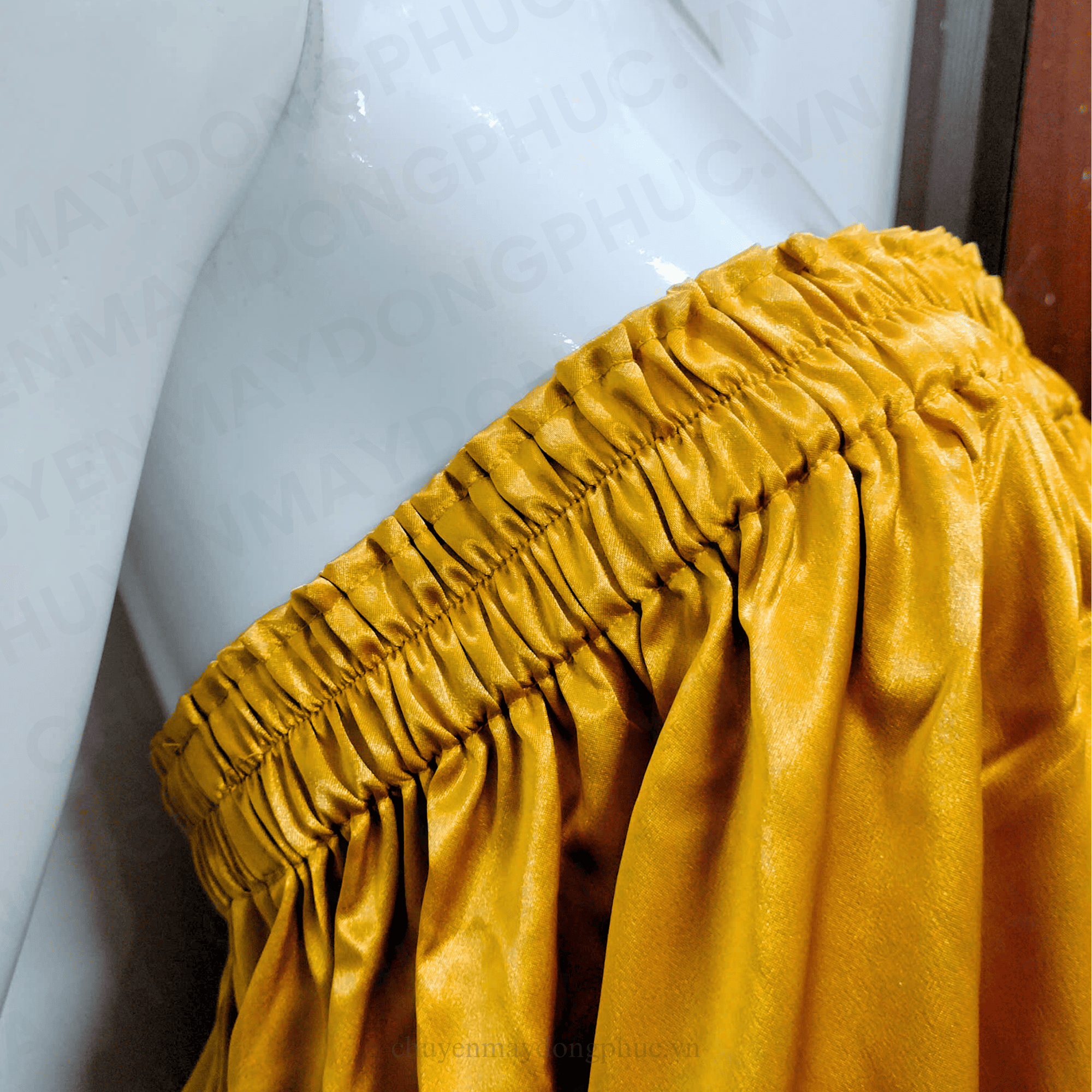 VÁY QUÂY SPA VÀNG ĐỒNG (MAY SẴN) – SS017