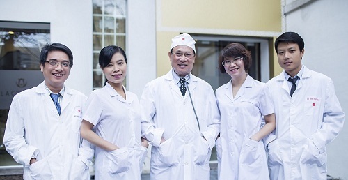 Giảm giá Bộ quần áo blouse trắng có viền xanh tròn cổ Nữ cộc tay điều  dưỡng, y tá, dược sỹ - Mua Thông Minh