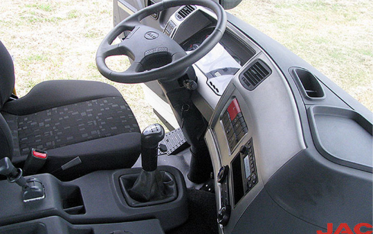 Cabin xe đầu kéo JAC 2 cầu Cabin xe đầu kéo JAC 2 cầu