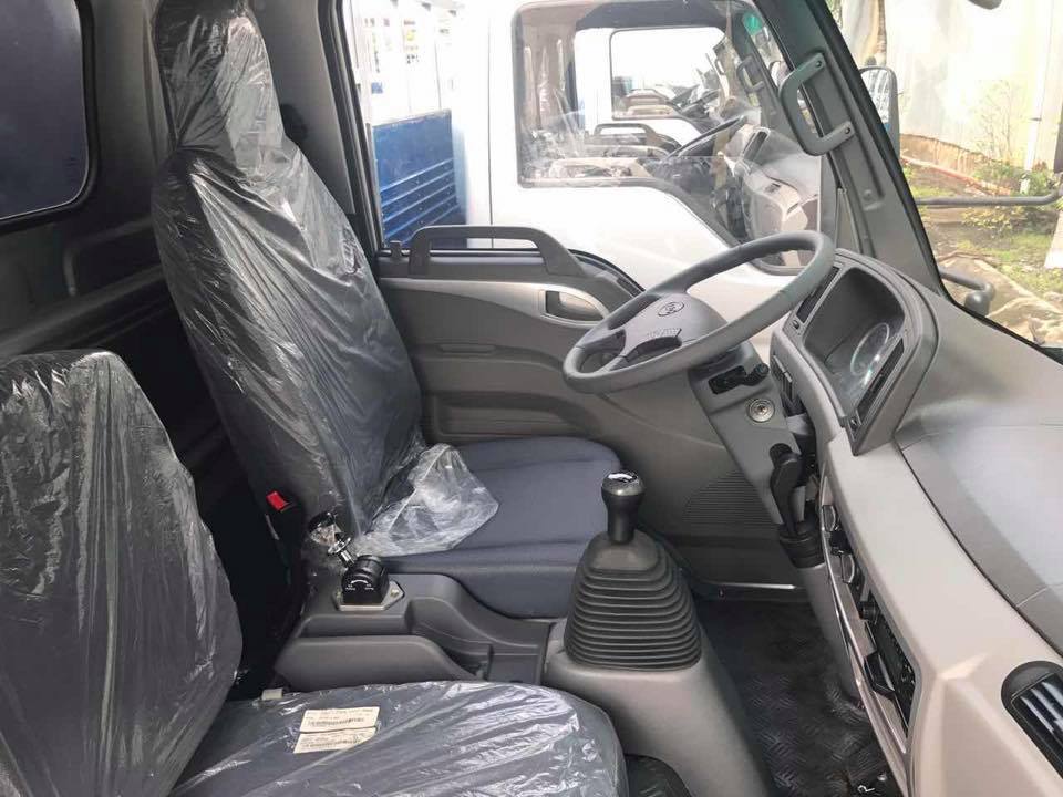 Thiết kế đã được tối ưu tạo sự an toàn, tiện lợi trên mỗi chuyến đi buong-lai-xe-tai-nhe-4.95tan.jpg (86 KB)