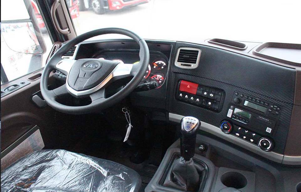 Thiết kế nội thất hợp lý, dễ dàng cho việc sử dụng cũng như đầy đủ các thiết bị để hỗ trợ thì chiếc xe tải đó cũng sẽ được đánh giá khá là cao noi-that-xe-tai-nang.jpg (80 KB)